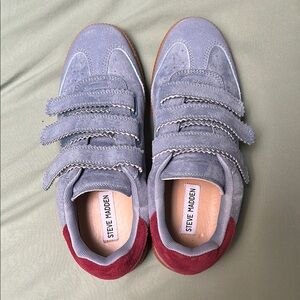 Velcro sneakers